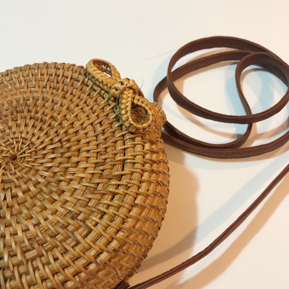 Handmade Rattan Circle Crossbody